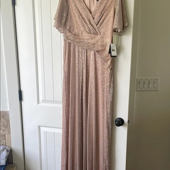 Adrianna Papell | Dresses | Adrianna Papell Pink Vneck Maxi Dress With  Flutter Sleeves | Poshmark